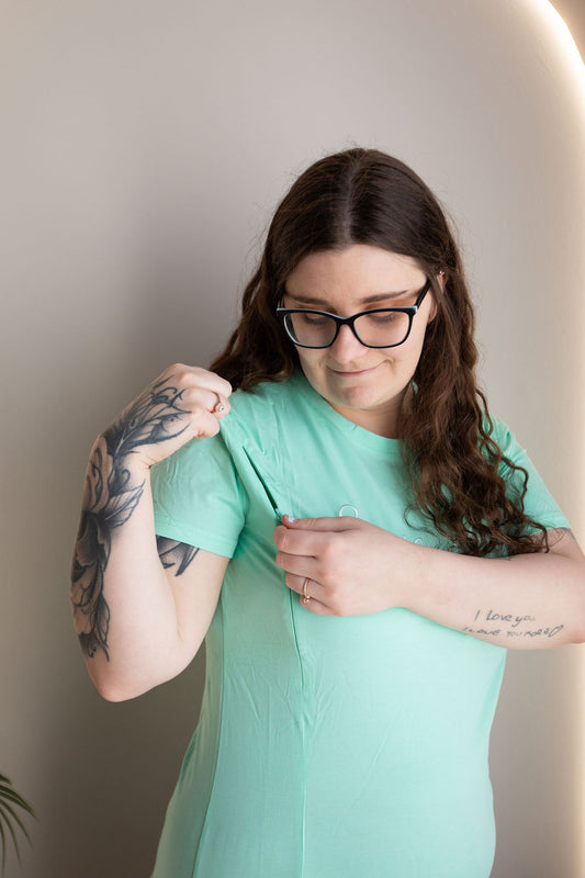 Sage Rose Feeding T-Shirt - Mint